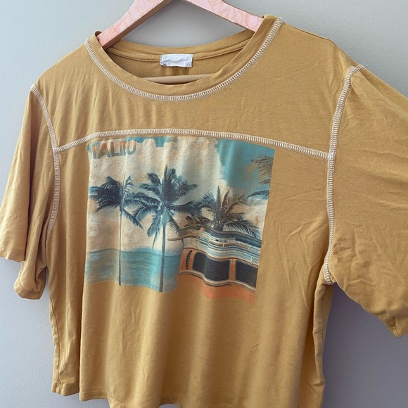 Women’s Altar’d State Yellow Malibu Short Sleeve Tee Size Medium - Picture 2 of 5